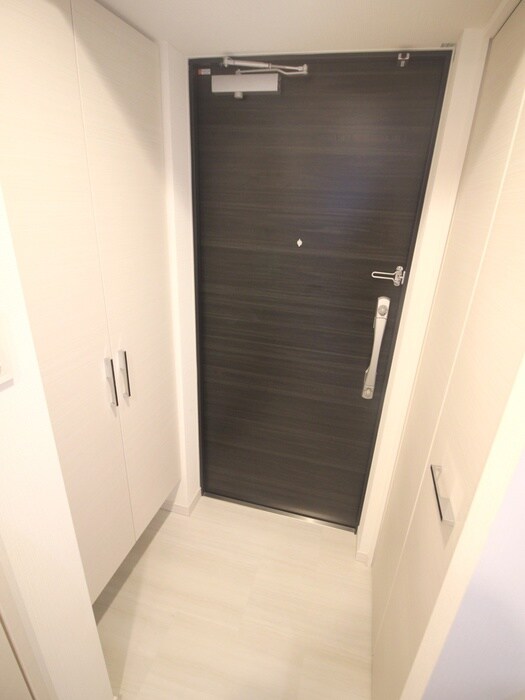 物件内観写真15　(玄関)