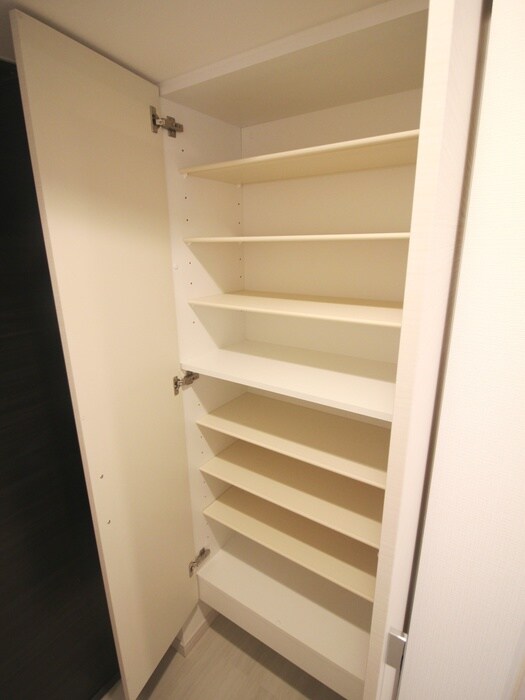 物件内観写真16　(靴箱)