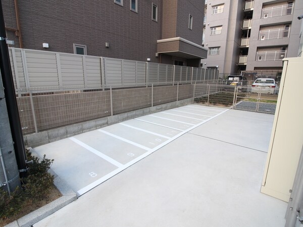 バイク置き場