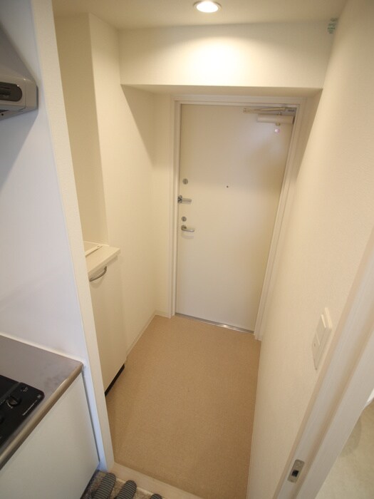 物件内観写真16　(玄関)
