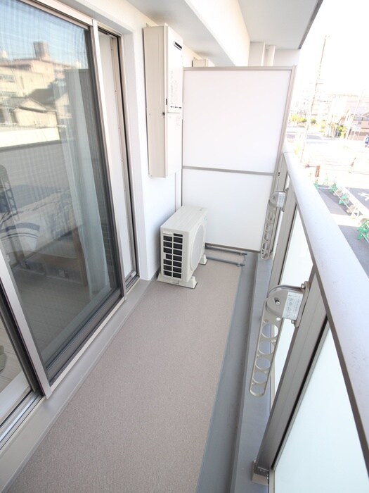 物件内観写真18　(ベランダ・バルコニー)