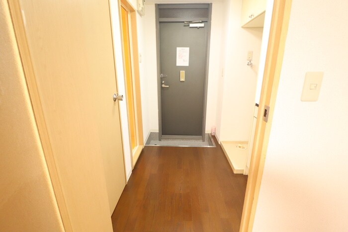 物件内観写真19　(廊下)