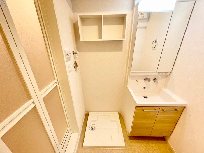 物件内観写真15　(洗濯機置場)