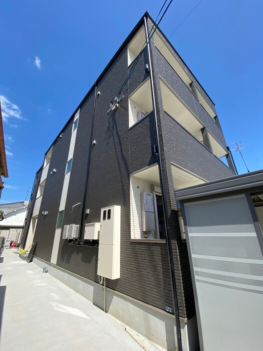 物件外観写真2　(外観写真)