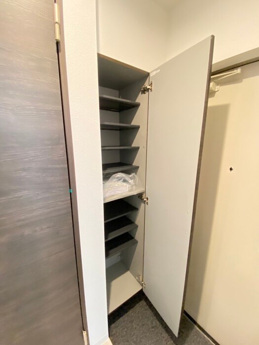 物件内観写真18　(靴箱)