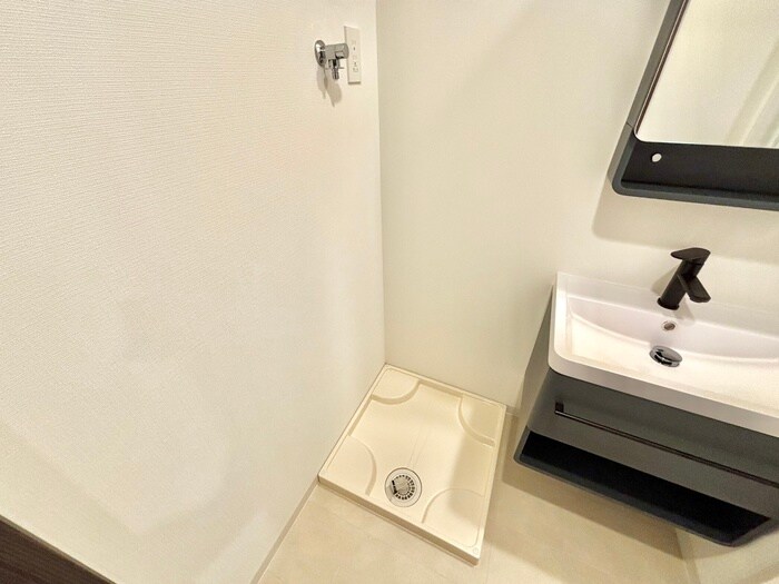 物件内観写真13　(洗濯機置場)