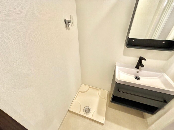 物件内観写真13　(洗濯機置場)