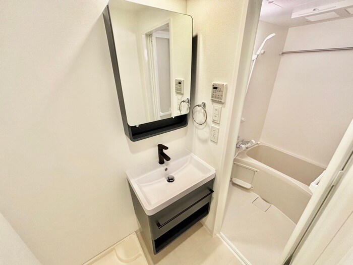 物件内観写真14　(洗面)