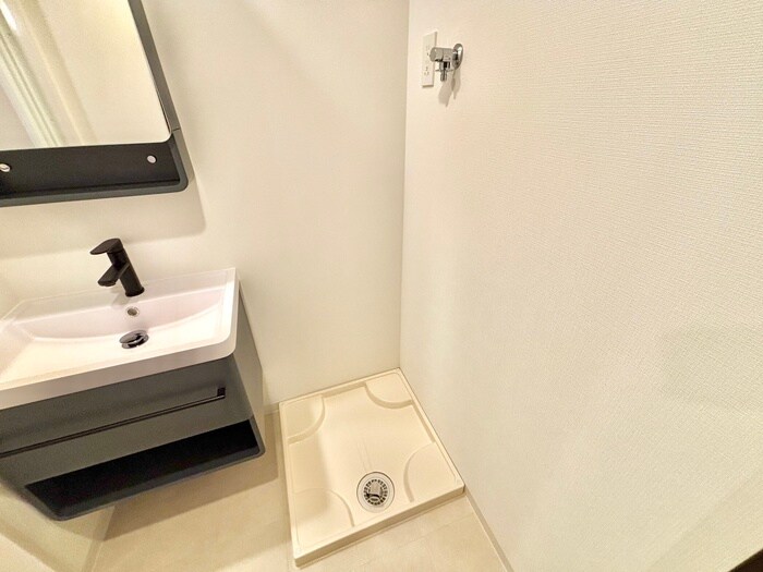 物件内観写真15　(洗濯機置場)