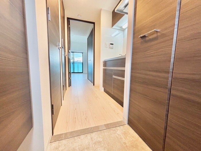 物件内観写真15　(廊下)