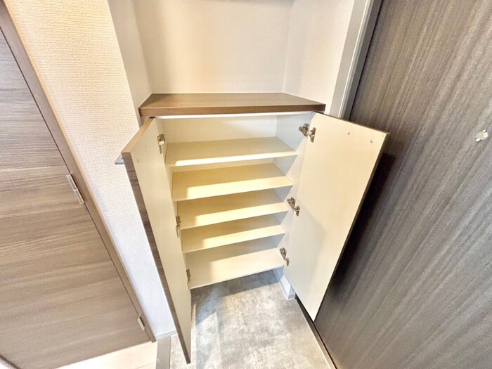 物件内観写真16　(靴箱)