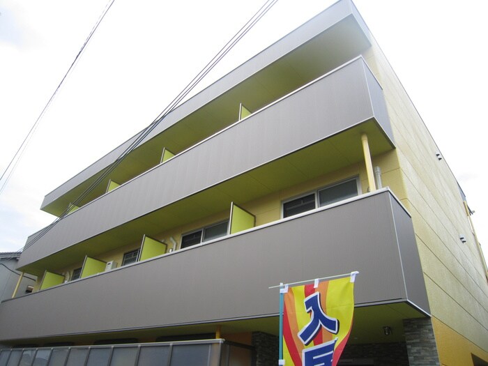 物件外観写真1　(外観写真)