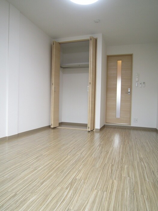 物件内観写真5　(収納)