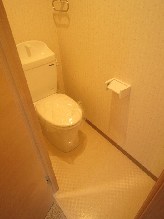 物件内観写真12　(トイレ)