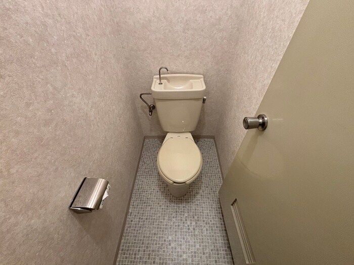 物件内観写真16　(トイレ)