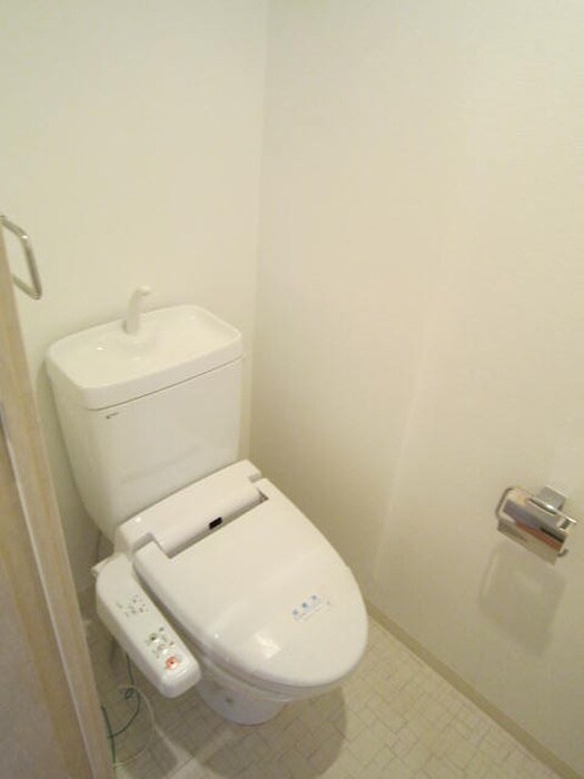 物件内観写真8　(トイレ)