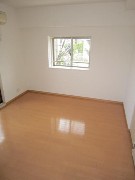 物件内観写真14　(居室)