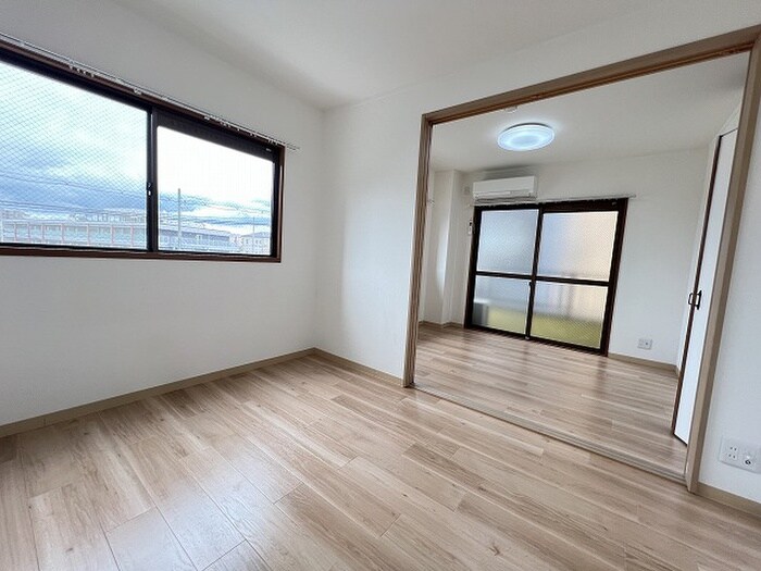 物件内観写真11　(居室)