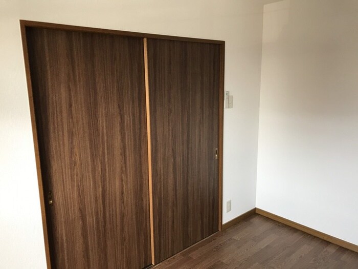 物件内観写真10　(収納)