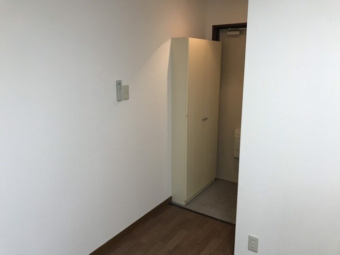 物件内観写真18　(玄関)
