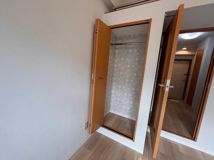 物件内観写真15　(収納)