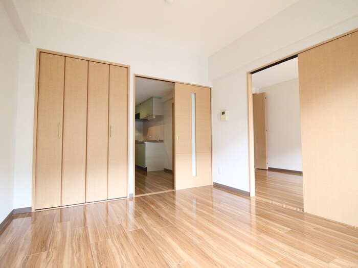 物件内観写真9　(居室)