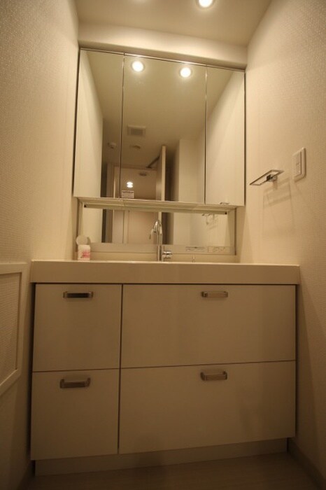 物件内観写真11　(洗面)