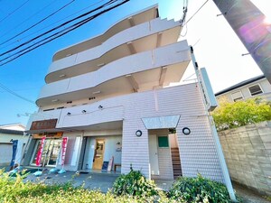 メゾン・ド・シャンノ－ル外観写真