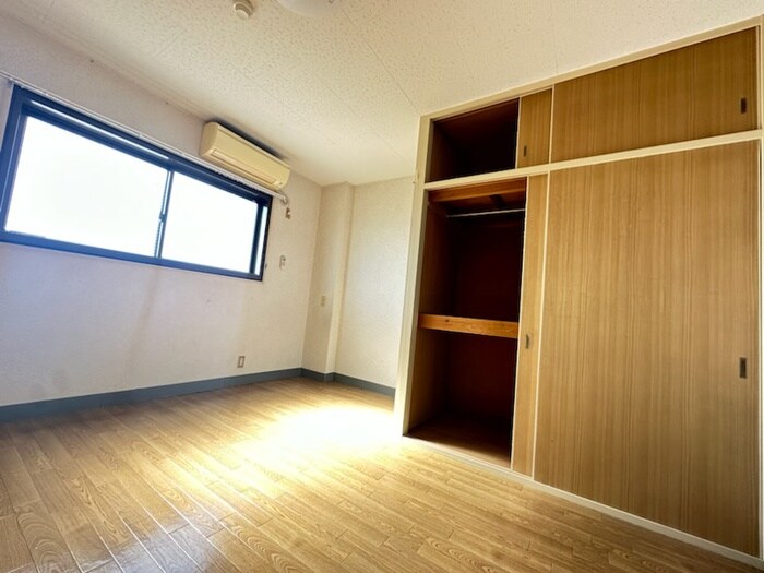 物件内観写真18　(収納)