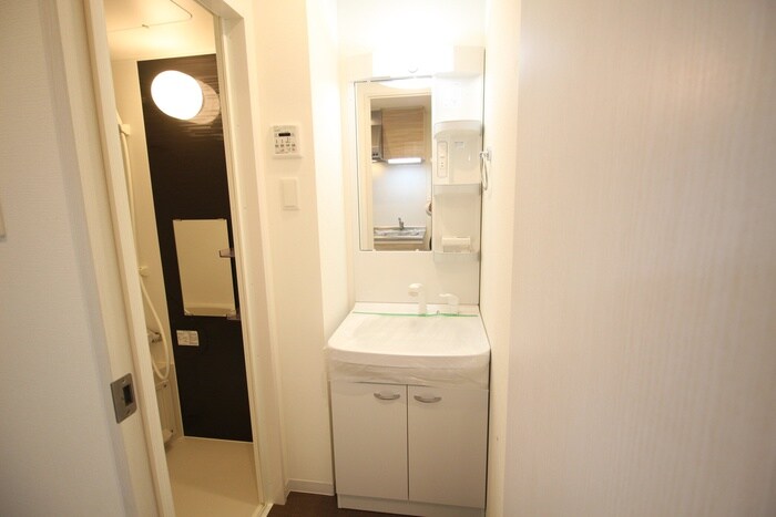 物件内観写真11　(洗面)