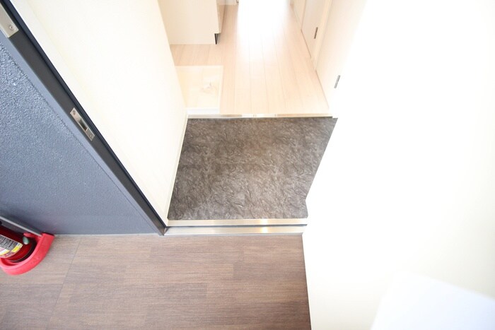 物件内観写真17　(玄関)