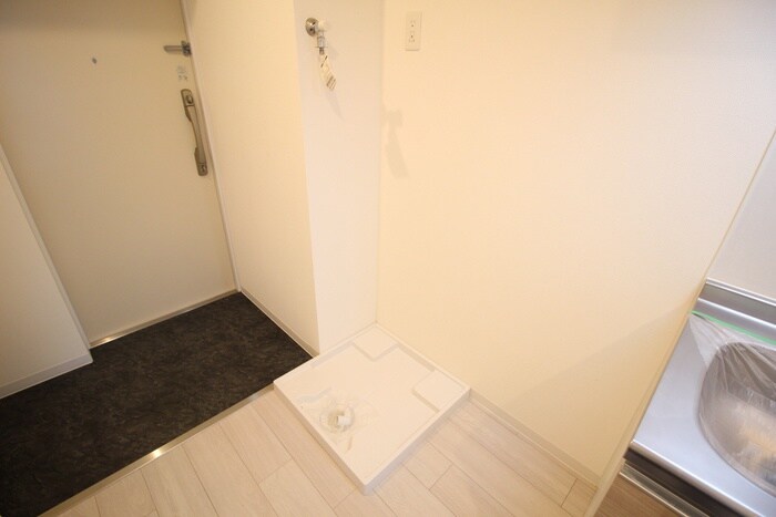 物件内観写真20　(洗濯機置場)