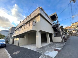 谷垣マンション外観写真