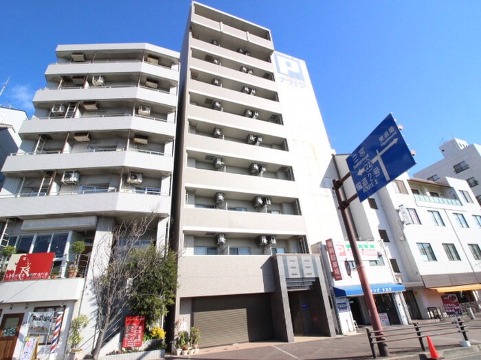 飛松高谷マンションの物件外観写真