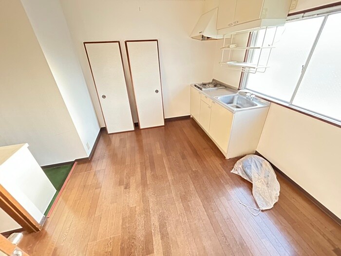 物件内観写真7　(居室)