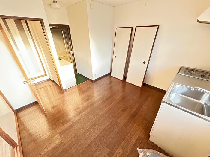 物件内観写真8　(居室)