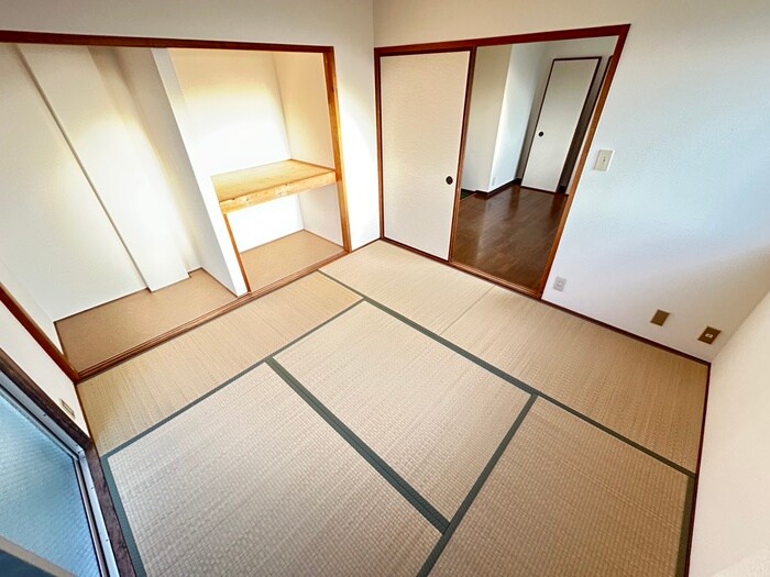 物件内観写真12　(居室)