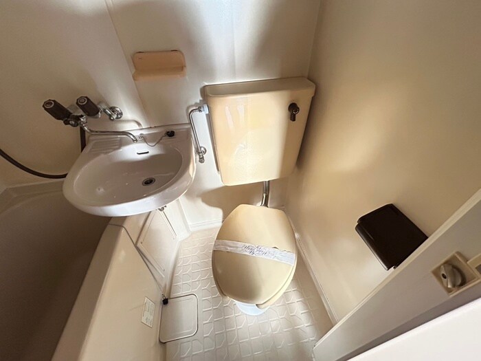 物件内観写真16　(トイレ)