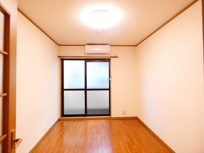 物件内観写真5　(居室)