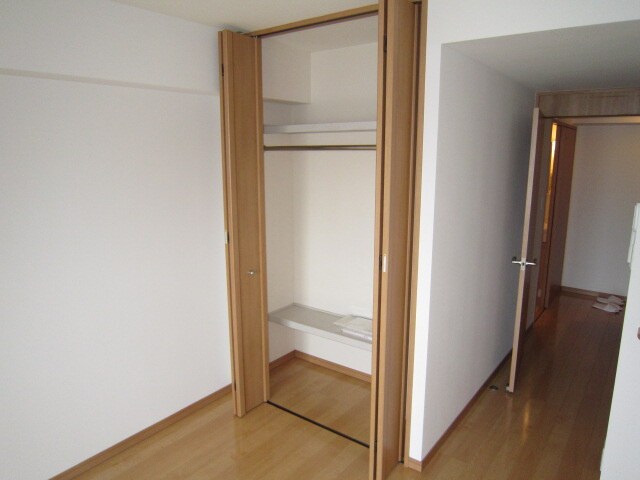 物件内観写真12　(収納)