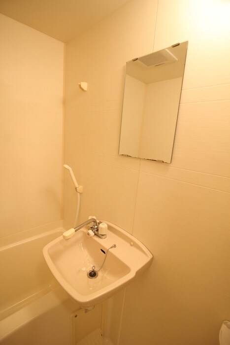 物件内観写真9　(洗面)