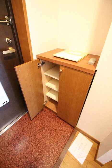 物件内観写真15　(収納)