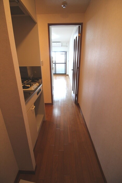 物件内観写真18　(廊下)