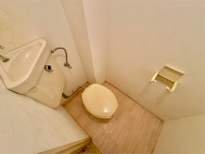 物件内観写真8　(トイレ)