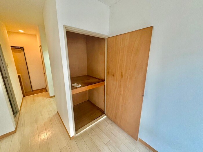 物件内観写真15　(収納)