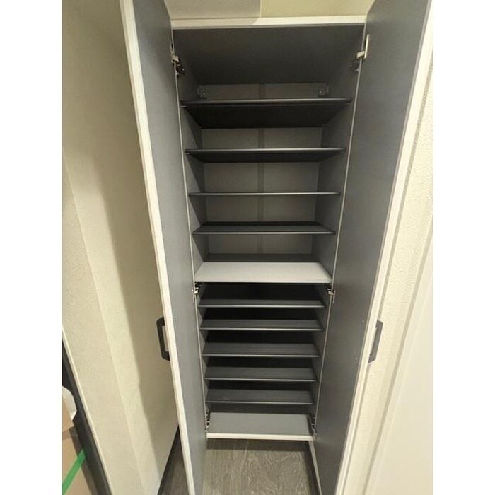 物件内観写真7　(靴箱)