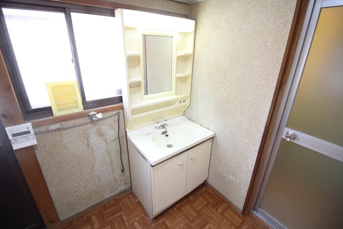 物件内観写真10　(洗面)