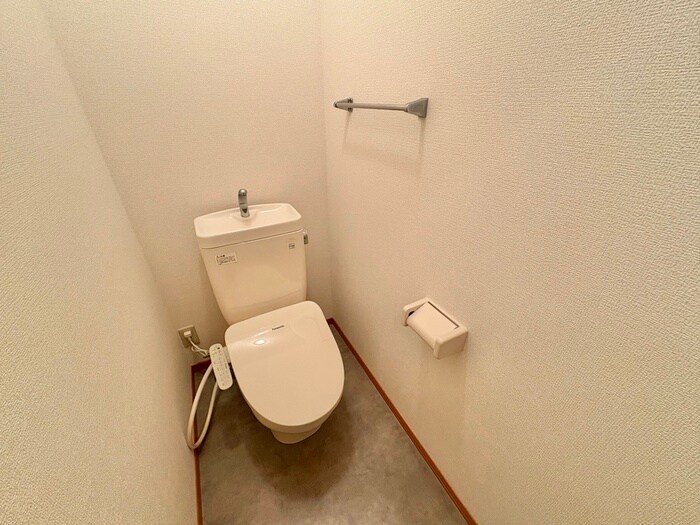 物件内観写真11　(トイレ)