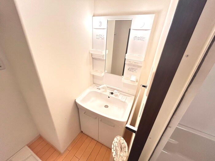 物件内観写真15　(洗面)