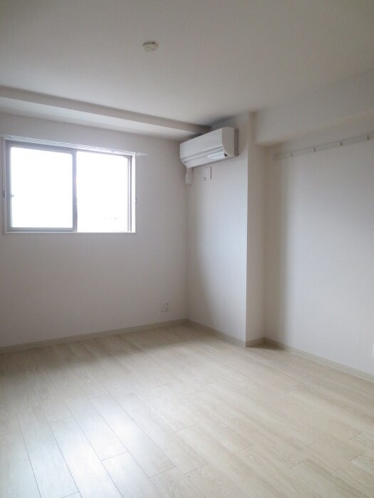 物件内観写真11　(居室)